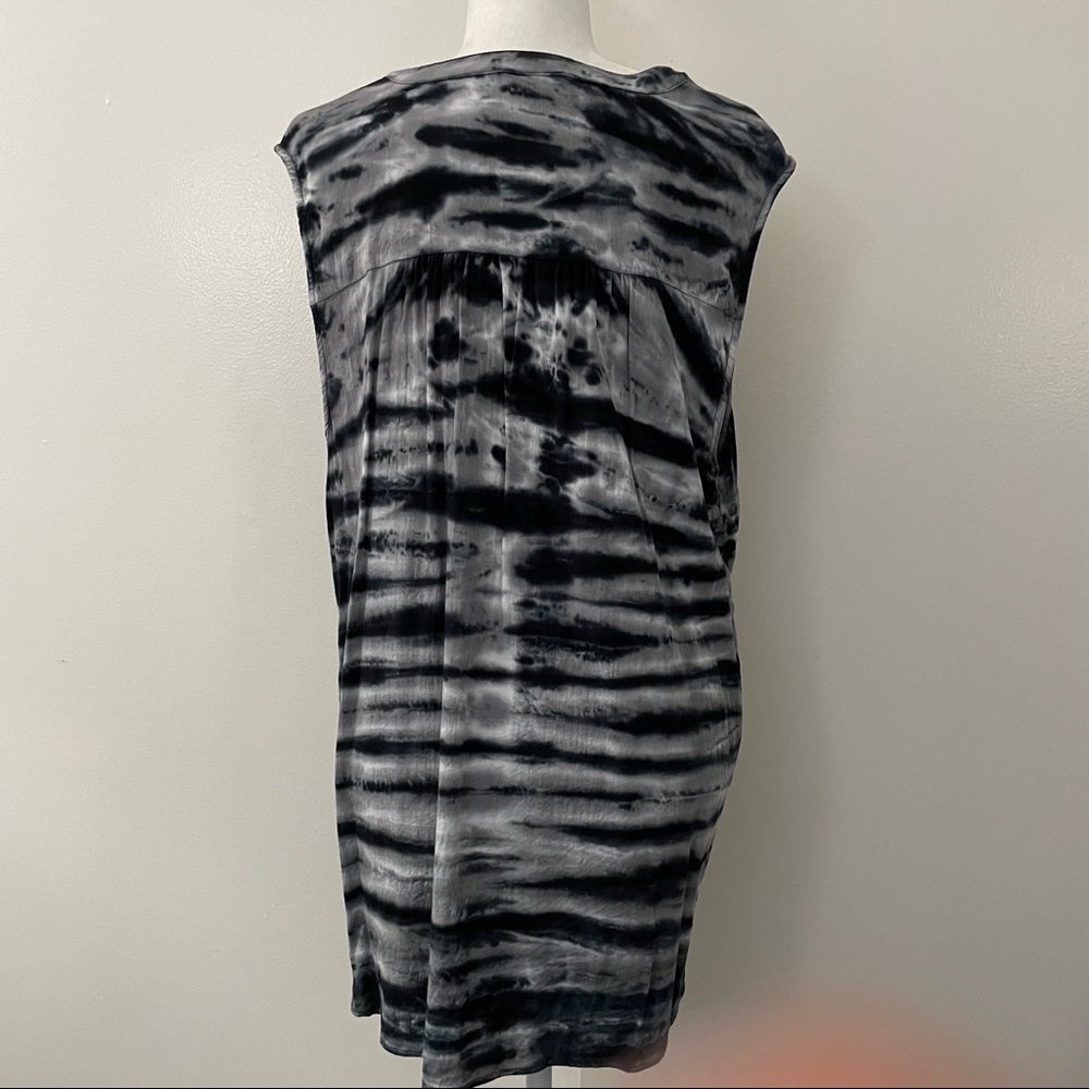 Tie-Dye Rayon Pullover Tank - Picture 5 of 6